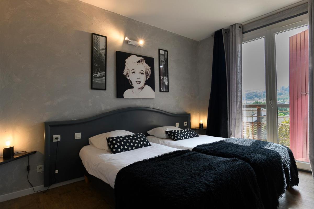 Logis Hotel Restaurant Le Castel Fleuri Saint Jean en Royans Bagian luar foto