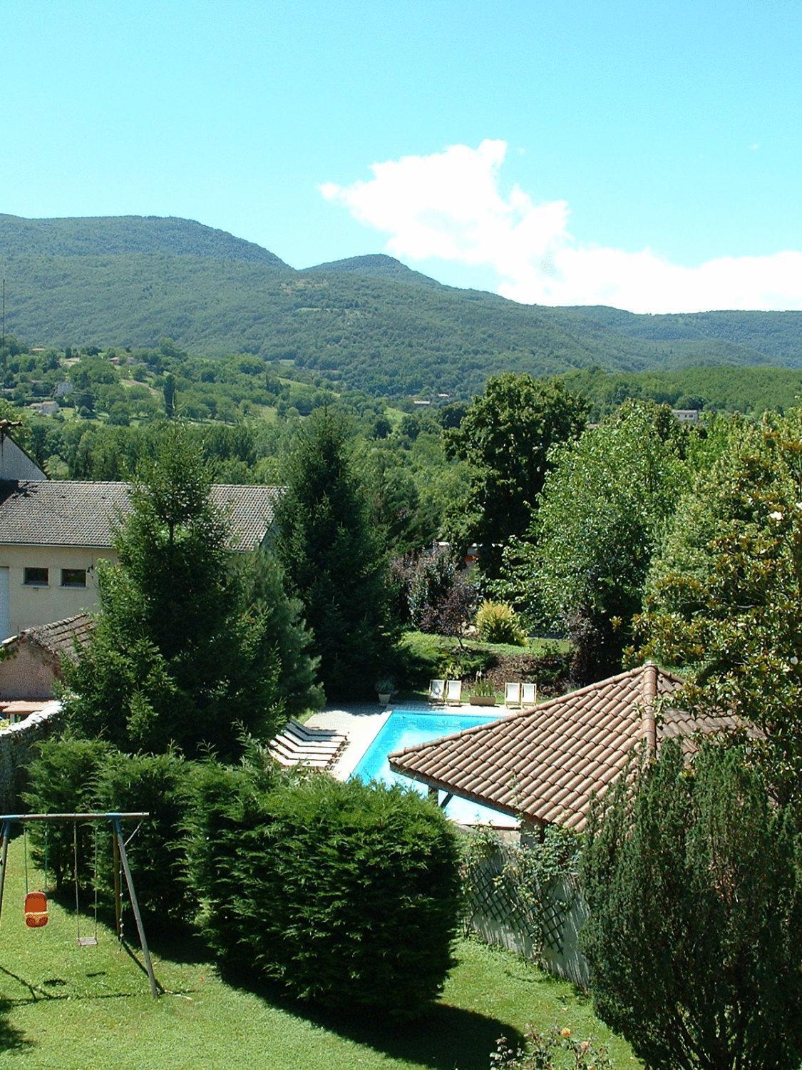 Logis Hotel Restaurant Le Castel Fleuri Saint Jean en Royans Bagian luar foto