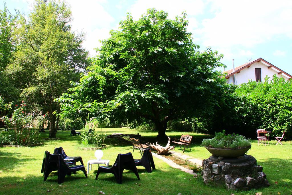 Logis Hotel Restaurant Le Castel Fleuri Saint Jean en Royans Bagian luar foto