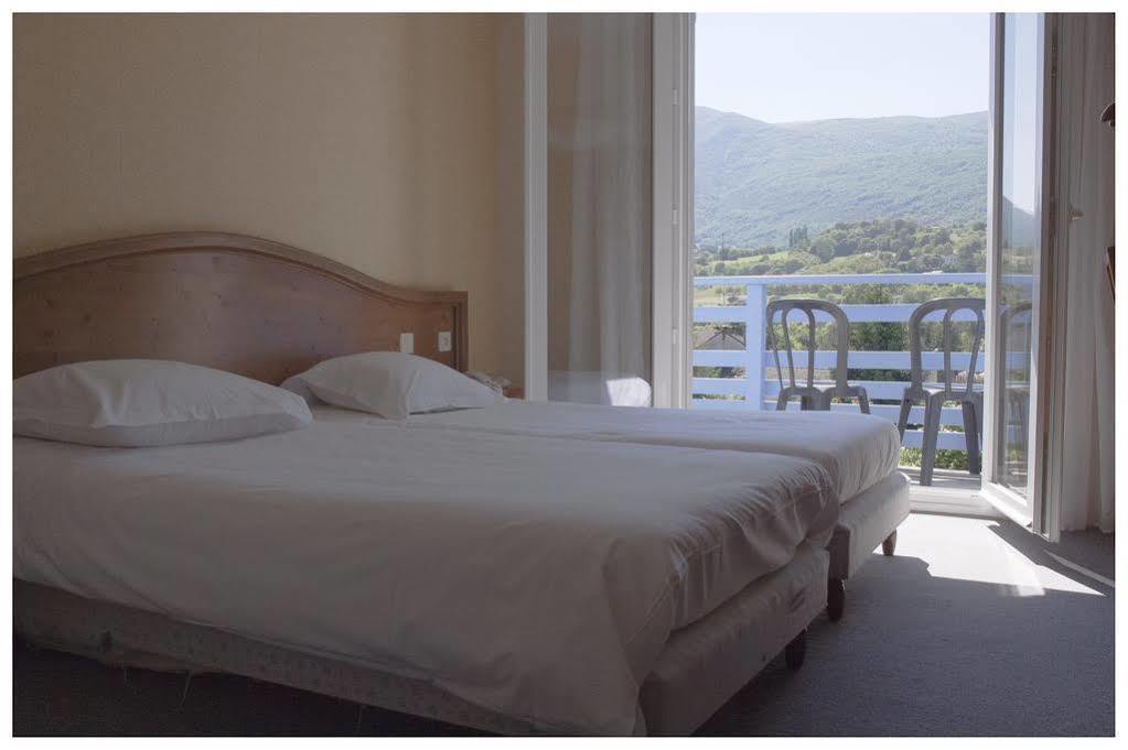 Logis Hotel Restaurant Le Castel Fleuri Saint Jean en Royans Bagian luar foto